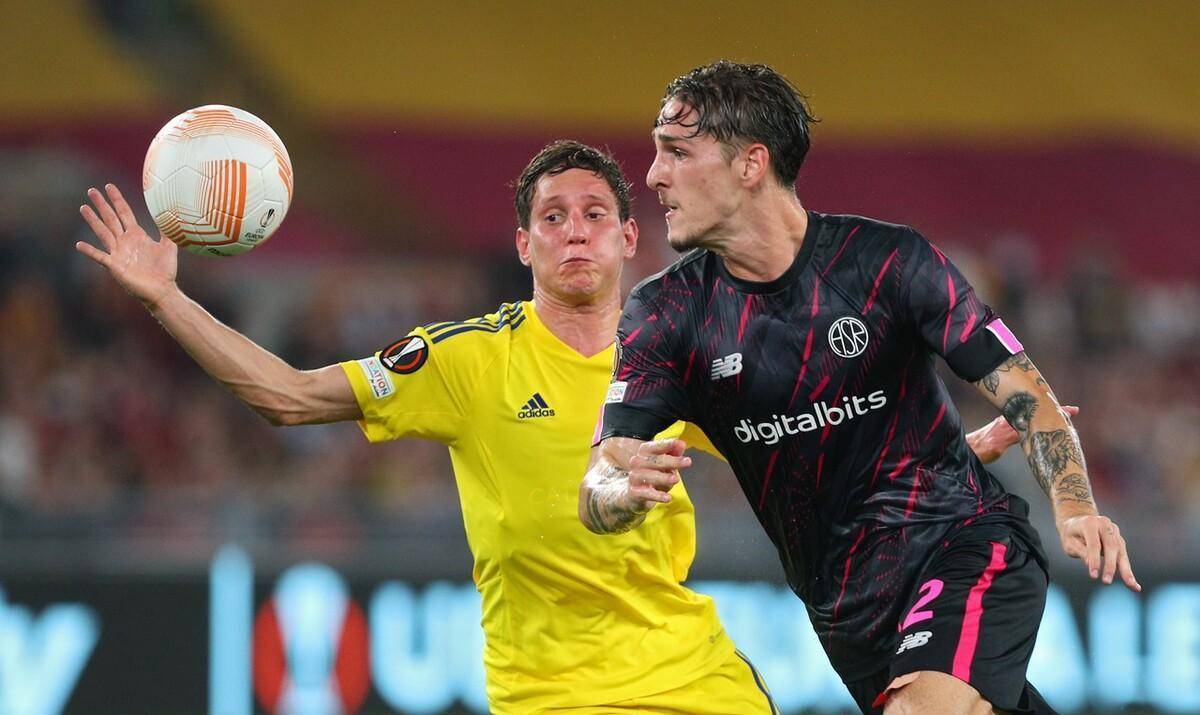 芒果体育-关于网球超级杯上演强强对话，渝州猎隼队大胜北城银狐队，战术调整见效；赛后更衣室沸腾的信息