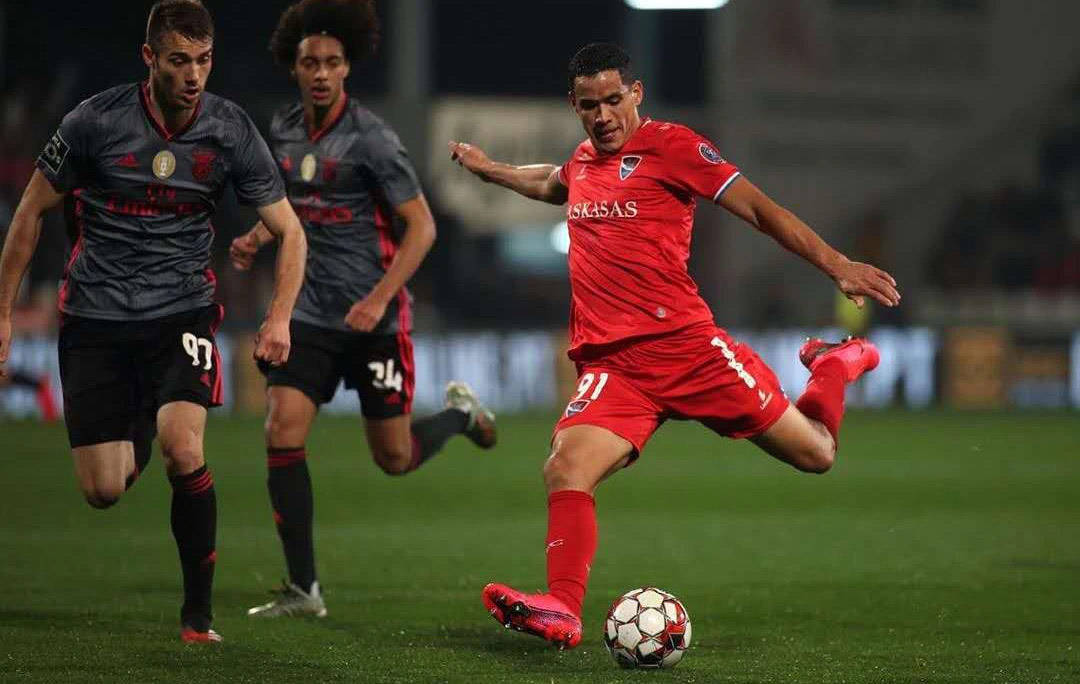 芒果体育- 穆里尼奥调整里尔欧冠生死战 