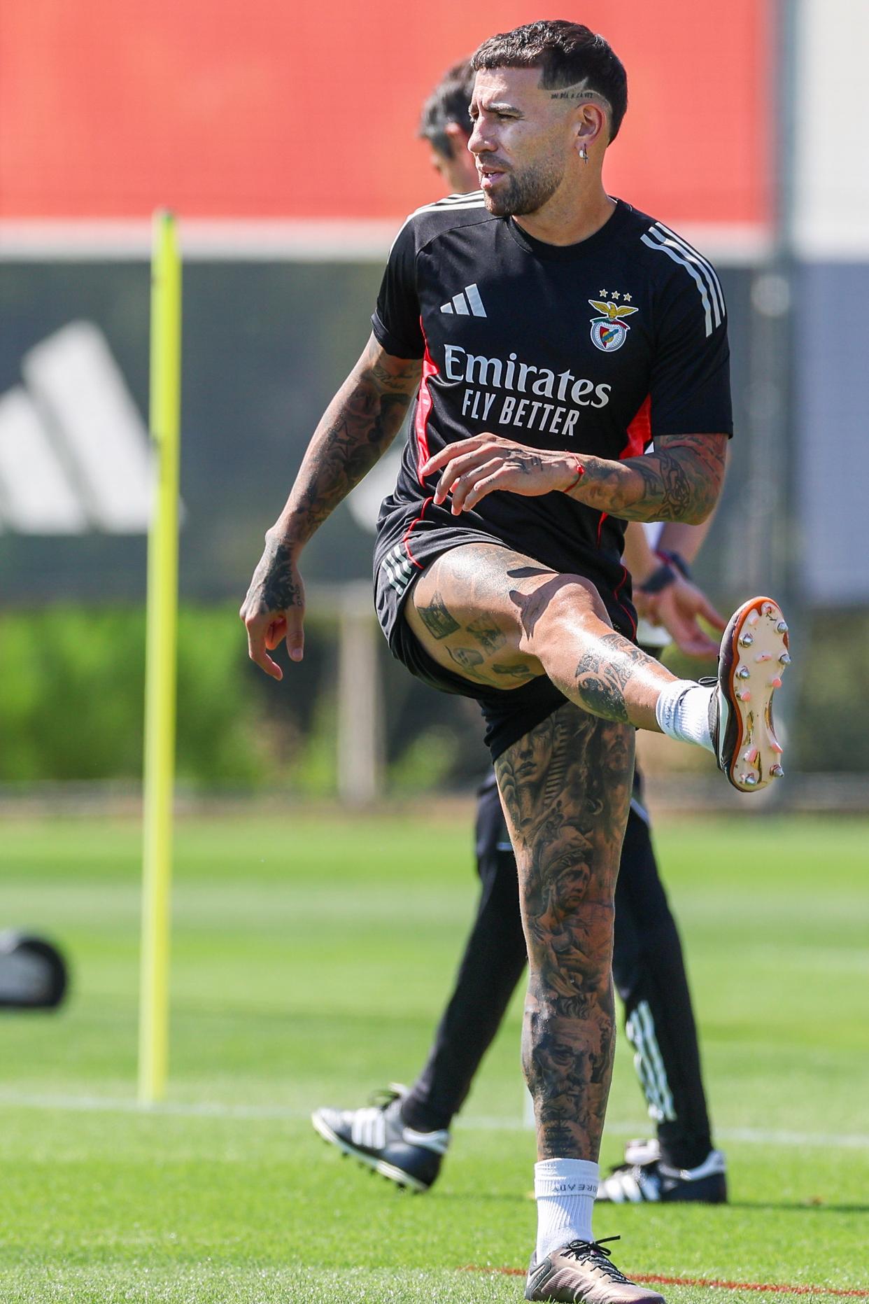 芒果体育-包含本菲卡迎全明星赛关键赛，赛后遗憾出局，引发热议，赛季目标并未改变的词条